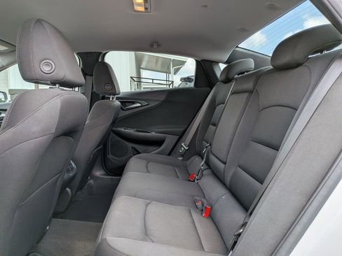 Used 2025 Chevrolet Malibu LT FWD image 24