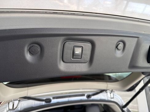 Used 2016 INFINITI QX60 AWD w/ Premium Package image 36