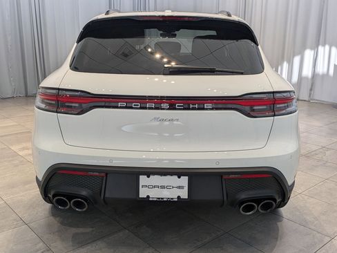 Used 2025 Porsche Macan image 10
