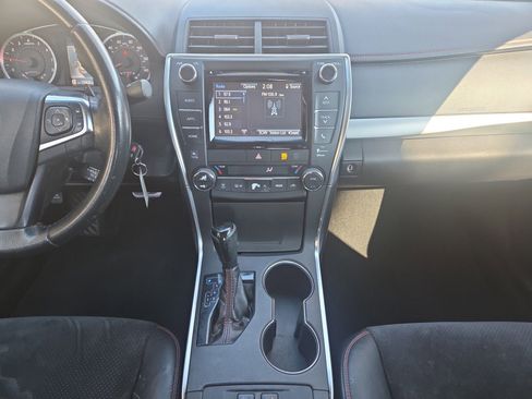 Used 2017 Toyota Camry XSE image 11