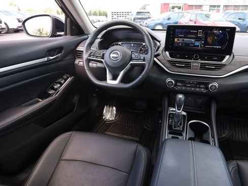 Certified 2025 Nissan Altima 2.5 SL FWD image 24