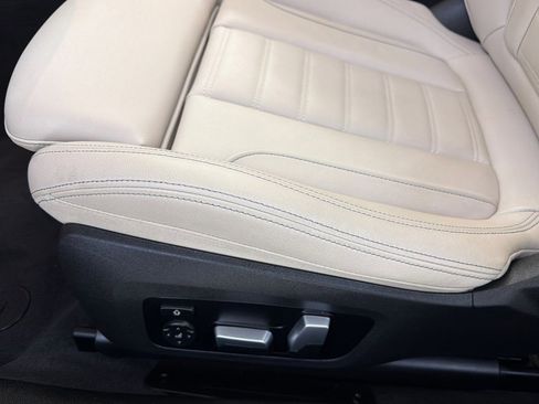 Used 2023 BMW M440i Convertible w/ Premium Package RWD image 15