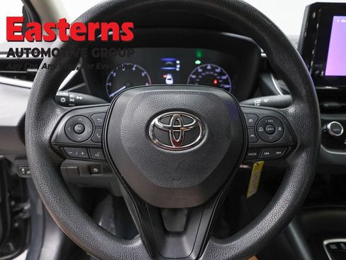 Used 2023 Toyota Corolla LE FWD image 10