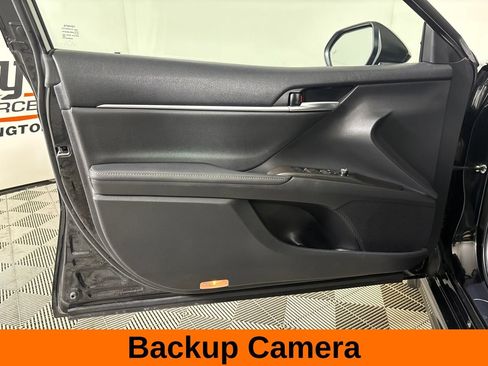 Used 2022 Toyota Camry XSE w/ Carpet Mat Package (TMS) FWD image 11