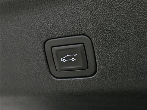 Used 2025 Chevrolet Tahoe LT w/ Comfort Package RWD image 27