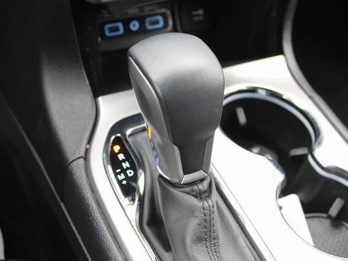 Used 2019 Jeep Grand Cherokee Limited image 27