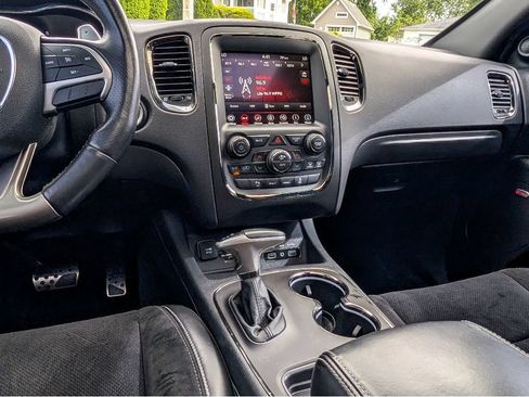 Used 2018 Dodge Durango SRT AWD/4WD image 25