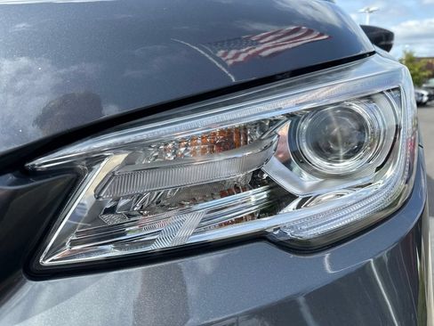 Used 2020 Subaru Ascent Limited w/ Technology Package AWD/4WD image 9