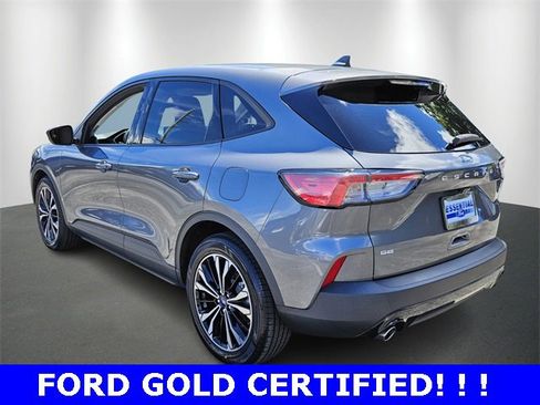Certified 2022 Ford Escape SE w/ SE Sport Appearance Package image 3