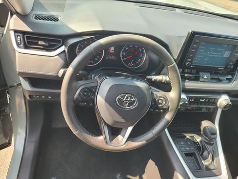 Used 2021 Toyota RAV4 XLE w/ XLE Grade Weather Package FWD image 30