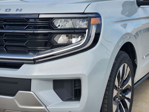 New 2026 Ford Expedition Platinum AWD/4WD image 10
