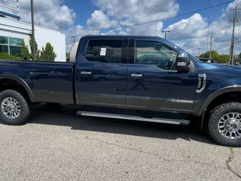 Used 2020 Ford F350 Lariat w/ Lariat Ultimate Package AWD/4WD image 3