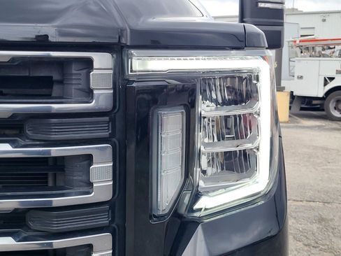 Used 2021 GMC Sierra 2500 AT4 w/ AT4 Premium Plus Package image 11