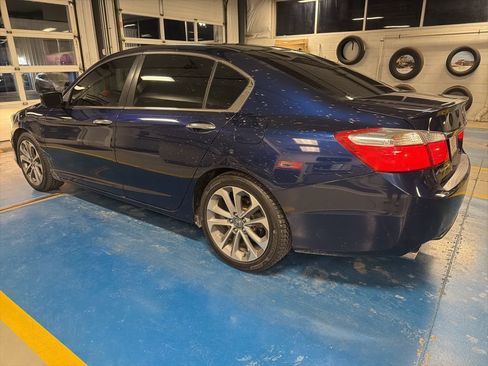 Used 2013 Honda Accord Sport image 4