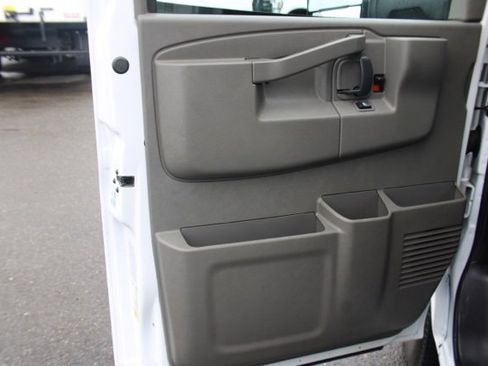 Used 2023 Chevrolet Express 3500 w/ Power Convenience Package image 21