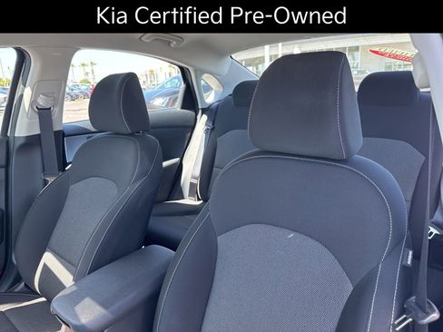 Certified 2022 Kia Forte LXS FWD image 17