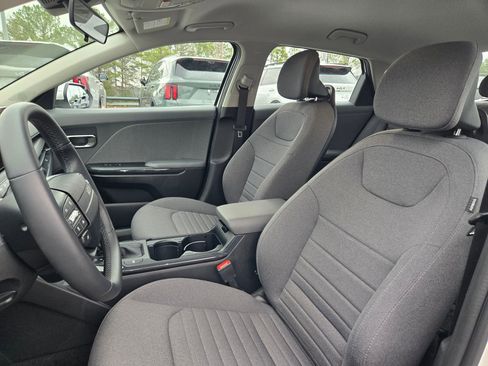 Used 2025 Kia K4 EX image 22