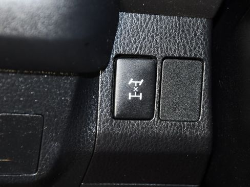 Used 2018 Toyota RAV4 LE w/ All Weather Liner Package AWD/4WD image 34