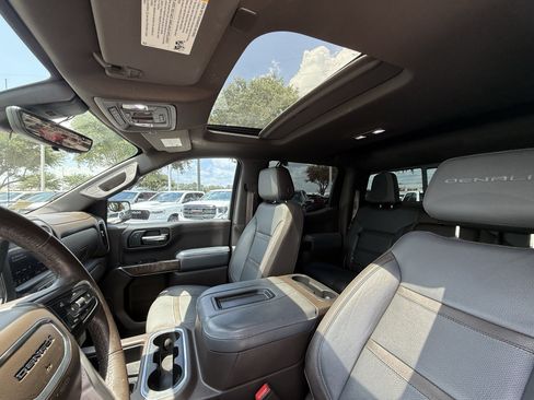 Used 2020 GMC Sierra 1500 Denali w/ Denali Ultimate Package AWD/4WD image 23