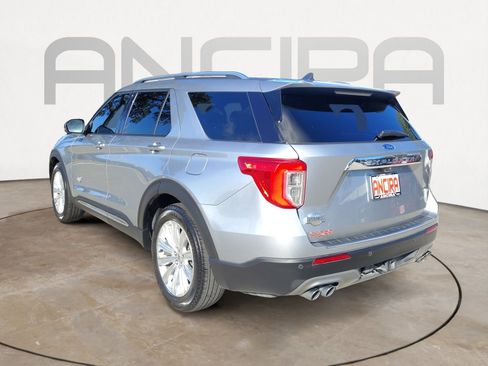 Used 2023 Ford Explorer King Ranch w/ Technology Package RWD image 8