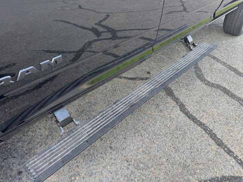 New 2025 RAM 2500 Laramie AWD/4WD image 14