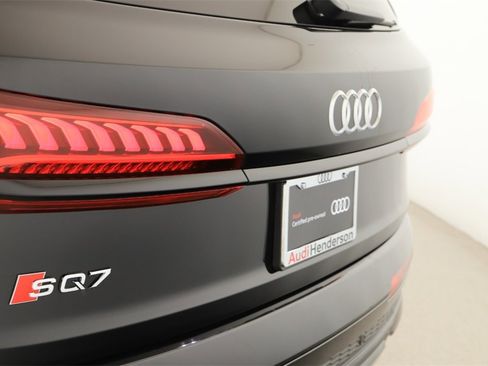 Certified 2023 Audi SQ7 Prestige image 31
