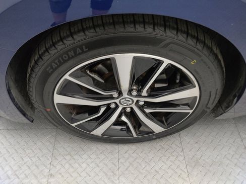Used 2022 Nissan Maxima SV w/ Floor Mat Group FWD image 31