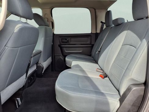 Used 2018 RAM 1500 Express w/ Express Value Package AWD/4WD image 12