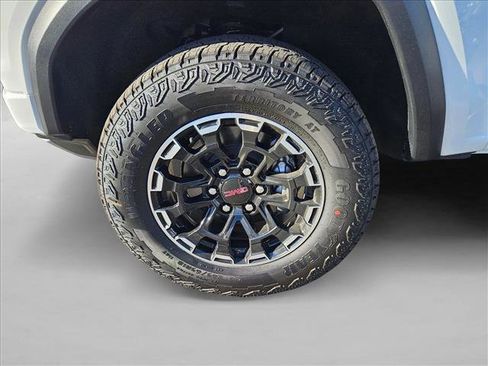 New 2026 GMC Canyon AT4 w/ Technology Plus Package image 10
