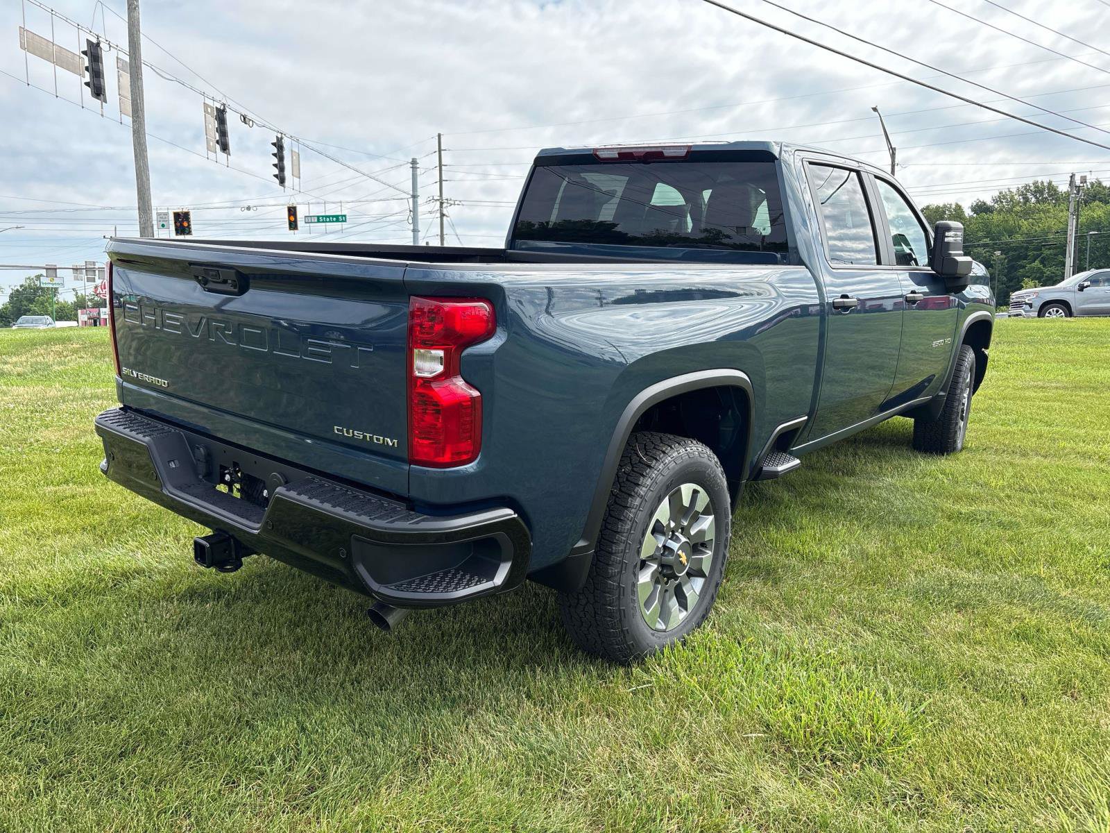 New 2026 Chevrolet Silverado 2500 Custom w/ Custom Value Package AWD/4WD image 5