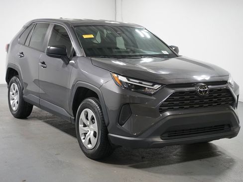 Certified 2023 Toyota RAV4 LE image 3