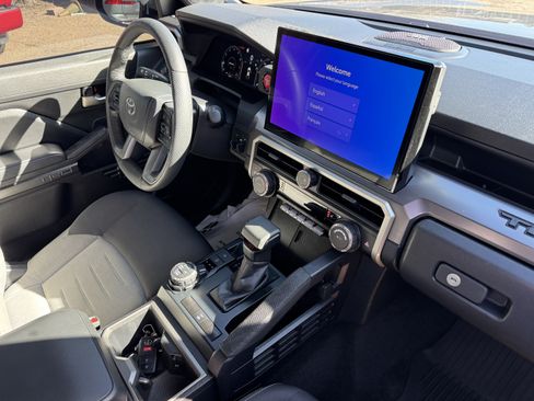 Used 2024 Toyota Tacoma TRD Off-Road w/ TRD Off Road Upgrade Package image 19