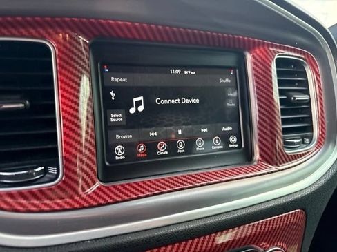 Used 2022 Dodge Charger SXT RWD image 18