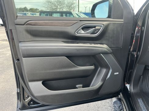 Used 2021 Chevrolet Tahoe Z71 w/ Z71 Off-Road Package image 12