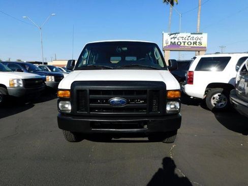 Used 2014 Ford E-350 and Econoline 350 XLT image 2