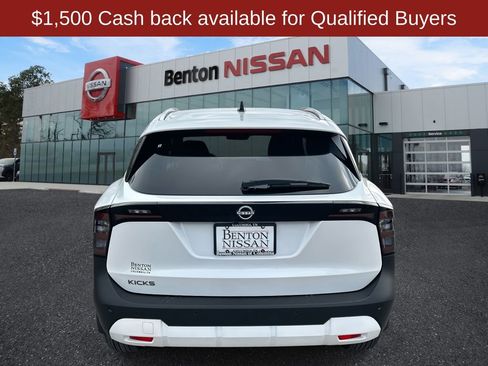 New 2026 Nissan Kicks SV w/ SV Premium Package image 4
