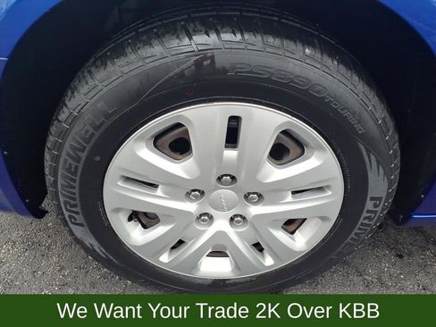 Used 2018 Dodge Grand Caravan SE w/ UConnect Hands-Free Group image 22