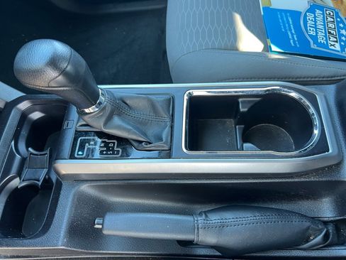 Used 2016 Toyota Tacoma SR5 image 24