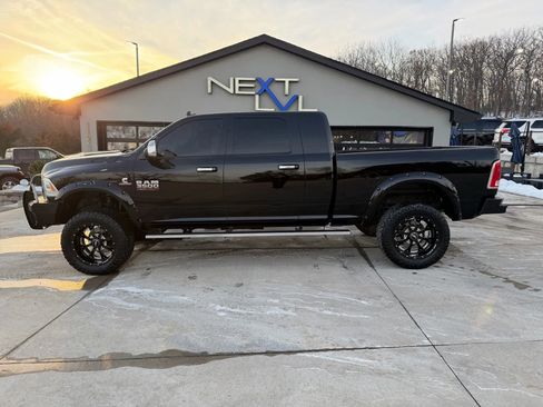 Used 2015 RAM 3500 Laramie w/ Cold Weather Group image 6