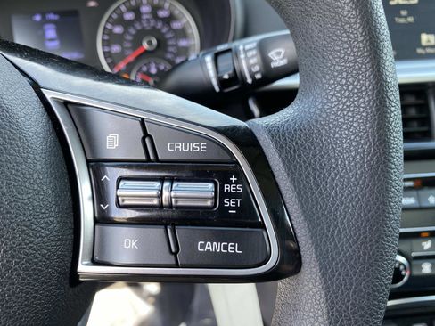 Used 2019 Kia Optima LX FWD image 11
