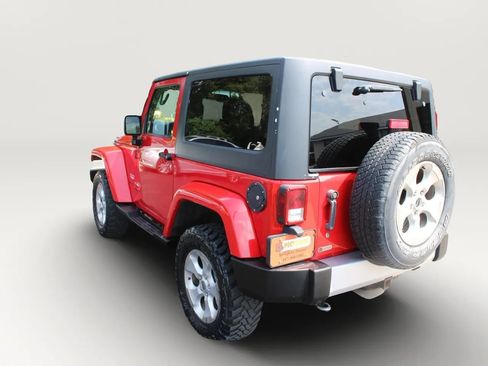 Used 2015 Jeep Wrangler Sahara w/ Connectivity Group AWD/4WD image 6