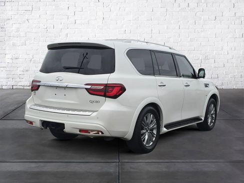 Used 2019 INFINITI QX80 Luxe w/ Proassist Package image 3