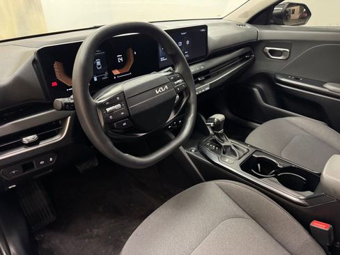 Used 2025 Kia K4 LXS image 15