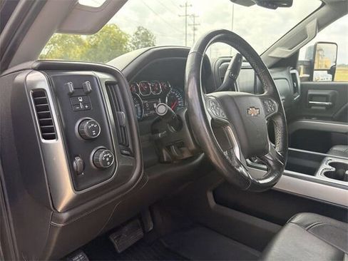 Used 2018 Chevrolet Silverado 3500 LTZ w/ Duramax Plus Package image 10
