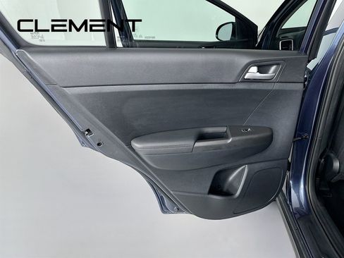 Used 2021 Kia Sportage LX image 27