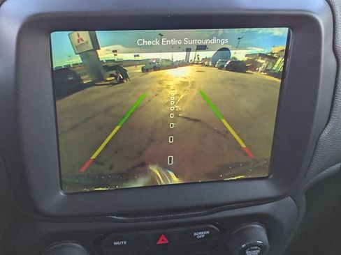 Used 2020 Jeep Renegade Altitude image 15