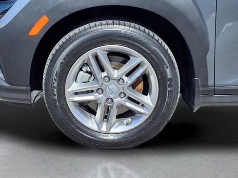 Certified 2023 Hyundai Kona SE AWD/4WD image 12
