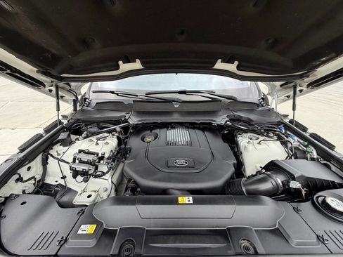 Used 2017 Land Rover Range Rover Sport HSE image 33