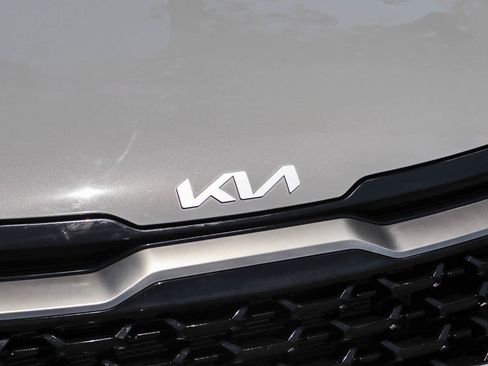 Used 2023 Kia Sportage X-Line w/ X-Line Premium Package AWD/4WD image 5