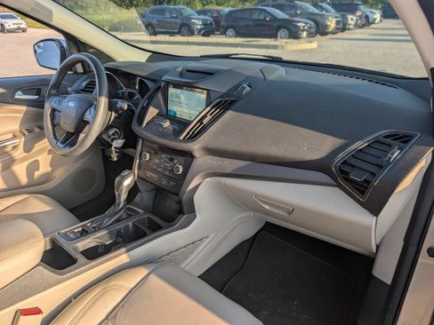 Used 2018 Ford Escape SEL AWD/4WD image 43